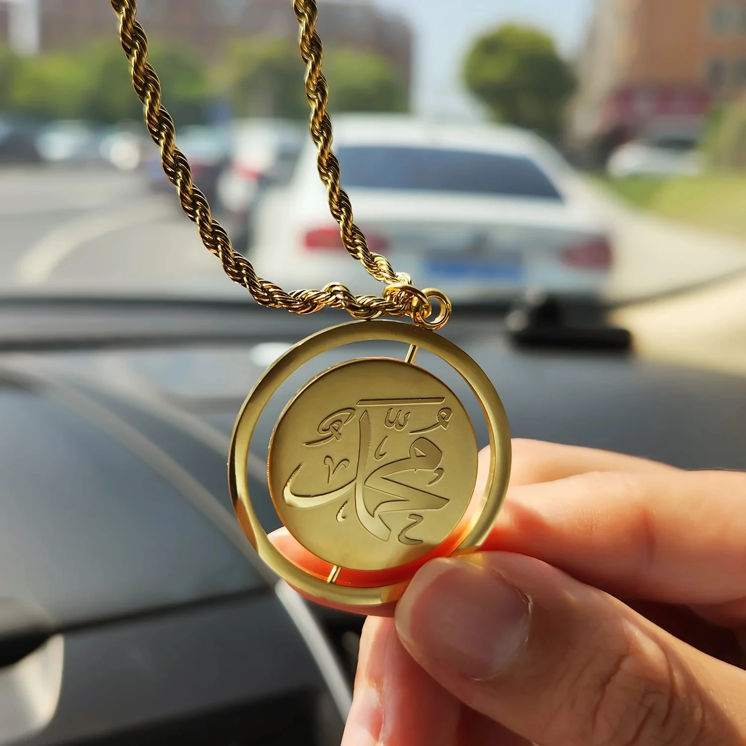 Wholesale Stainless steel Rotatable Custom AYATUL KURSI Arabic Name plate Allah Muhammed Car Hanger key chain