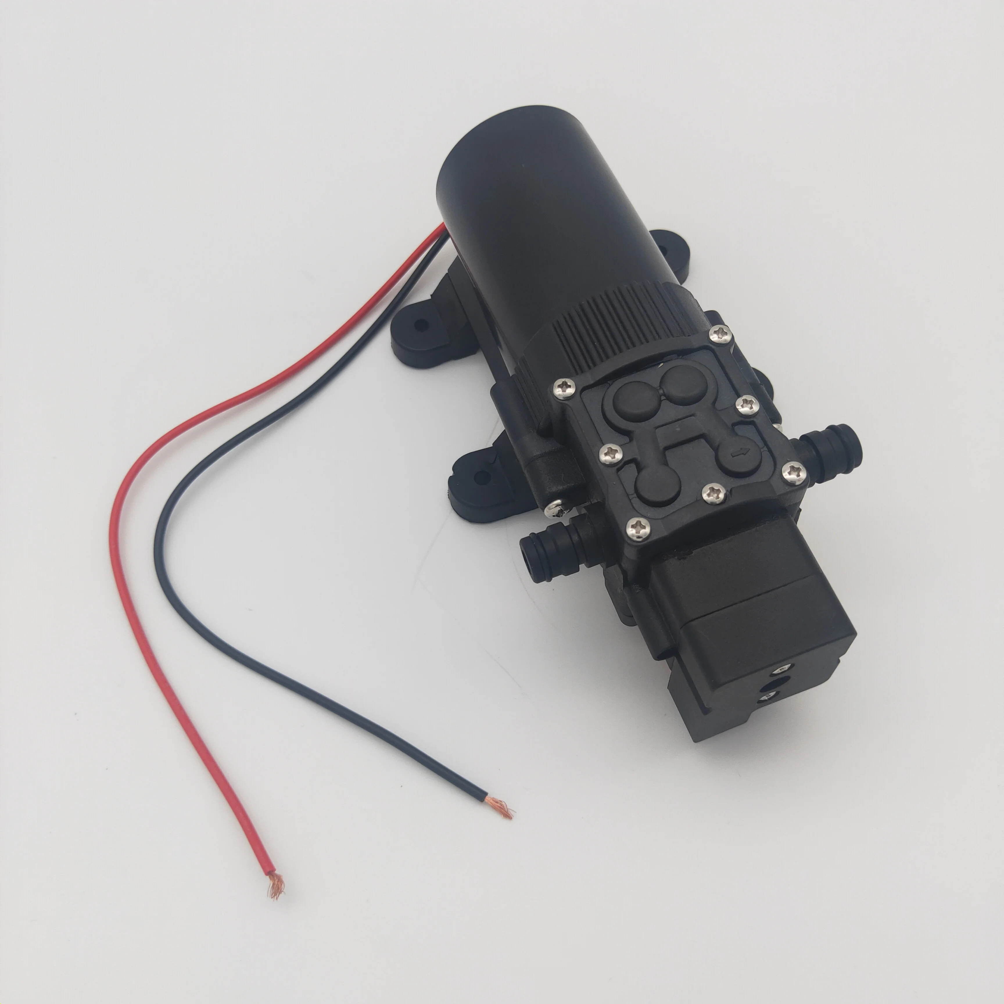 Miniature barrier diaphragm water pump voltage 24V opening flow 4.3L/min pressure 80PSI big head pump head interface