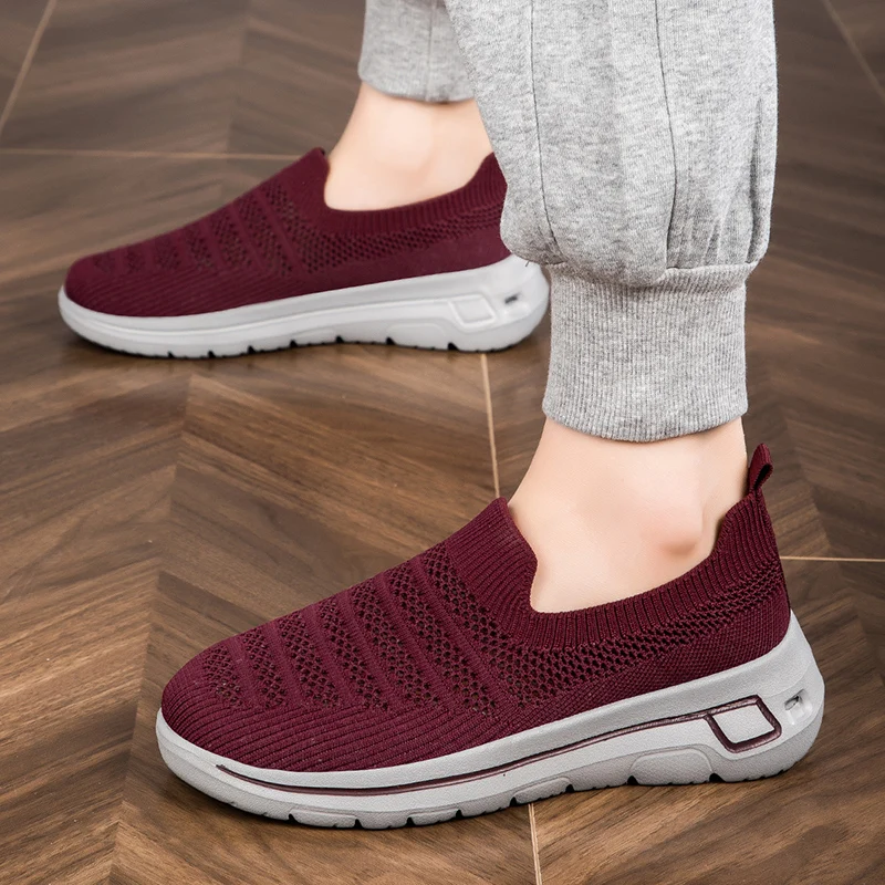 Unisex Adult Couple Style Outdoor Leisure Fashion Mesh Hiking Shoes Anti-Slippery Mountaineering Running Shoes with EVA Insole