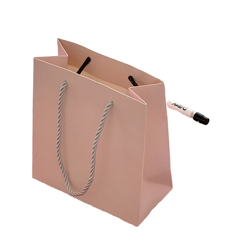 Bangdi Factory Custom Kraft Paper Gift Bag with Biodegradable Handle for Clothing Packaging Shoe Shopping Features Your Own Logo