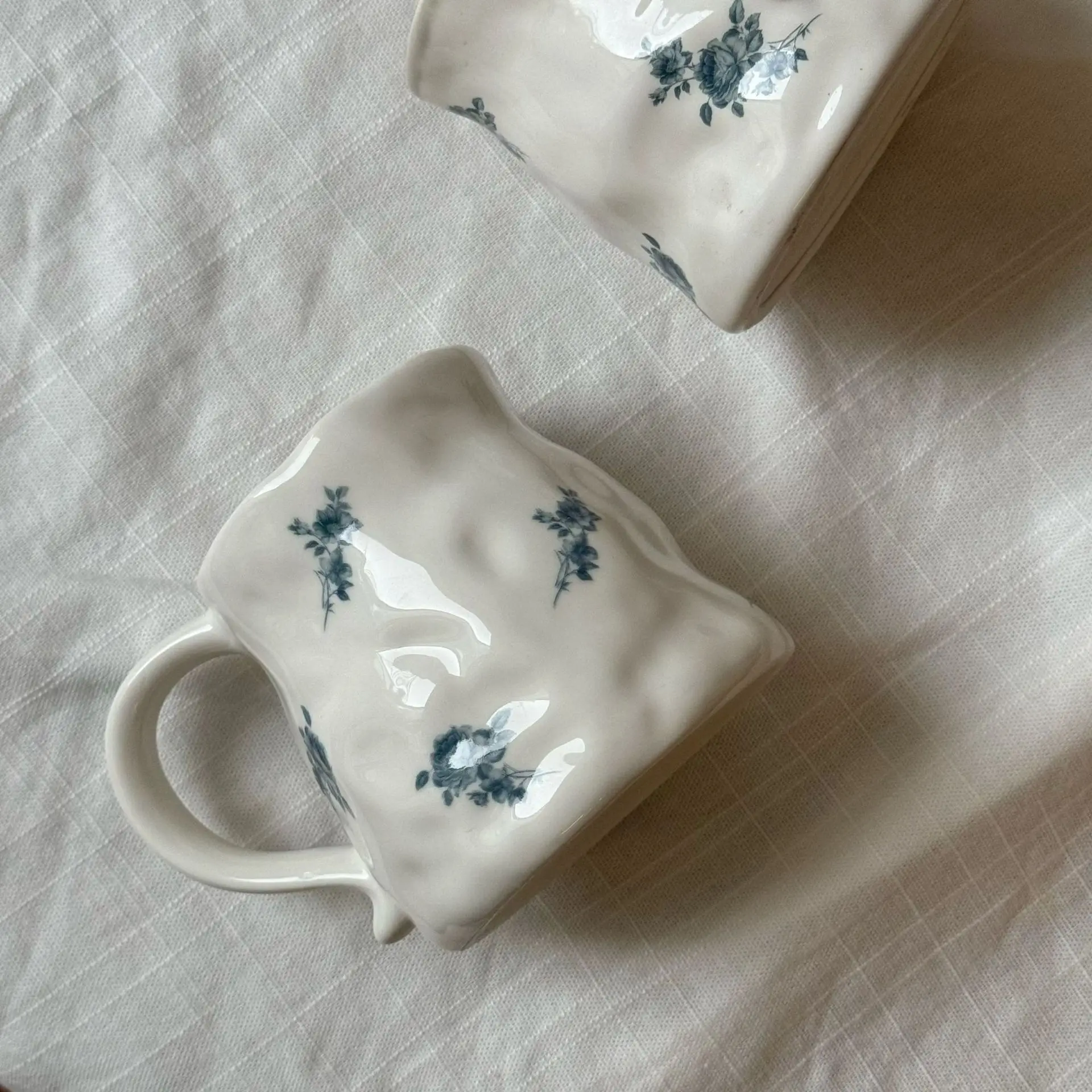Lelyi French Retro rose handmade irregular ceramic mug household creative high-value coffee cup