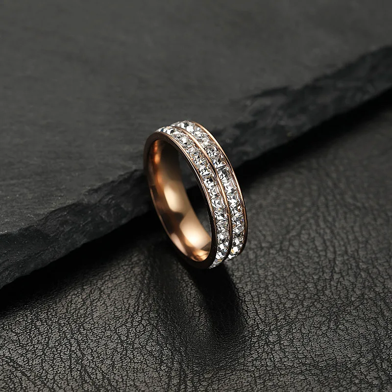 Wholesale Luxury Fashion Stainless Steel 6mm Crystal Rings Jewelry Men Male Women Ladies Titanium Steel Couple Ring Jewellery