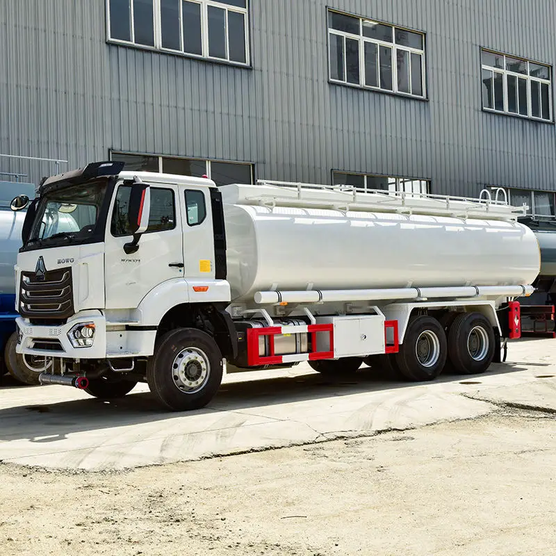 SINOTRUK HOWO fuel tank truck 6X4 10 wheel 25cbm howo 371 375 oil tank truck