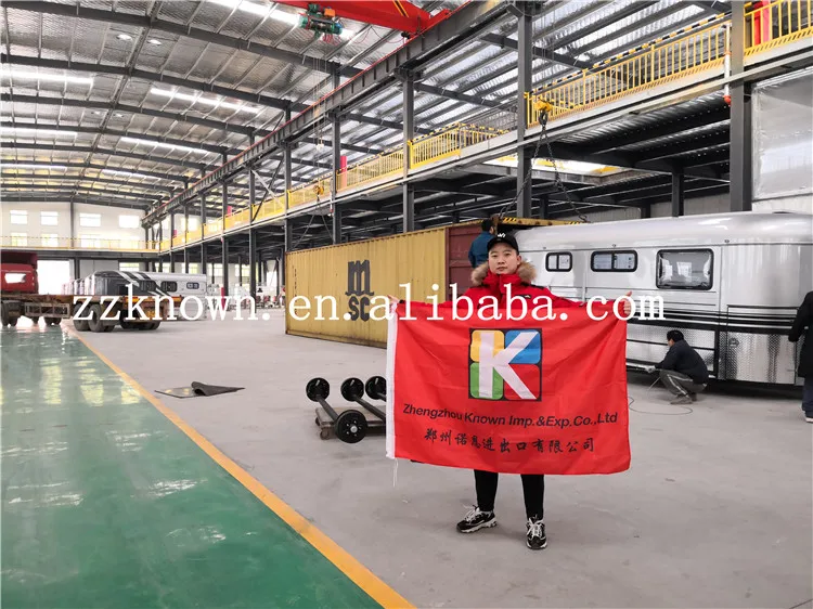 Europe Standard 3 Horse Loading Trailer with CE Customized Horse Floats Camper Trailer with Living Quarter