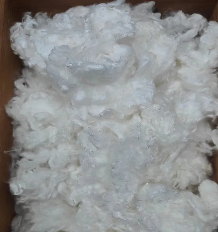 Inexpensive natural and environmentally friendly raw bamboo fiber