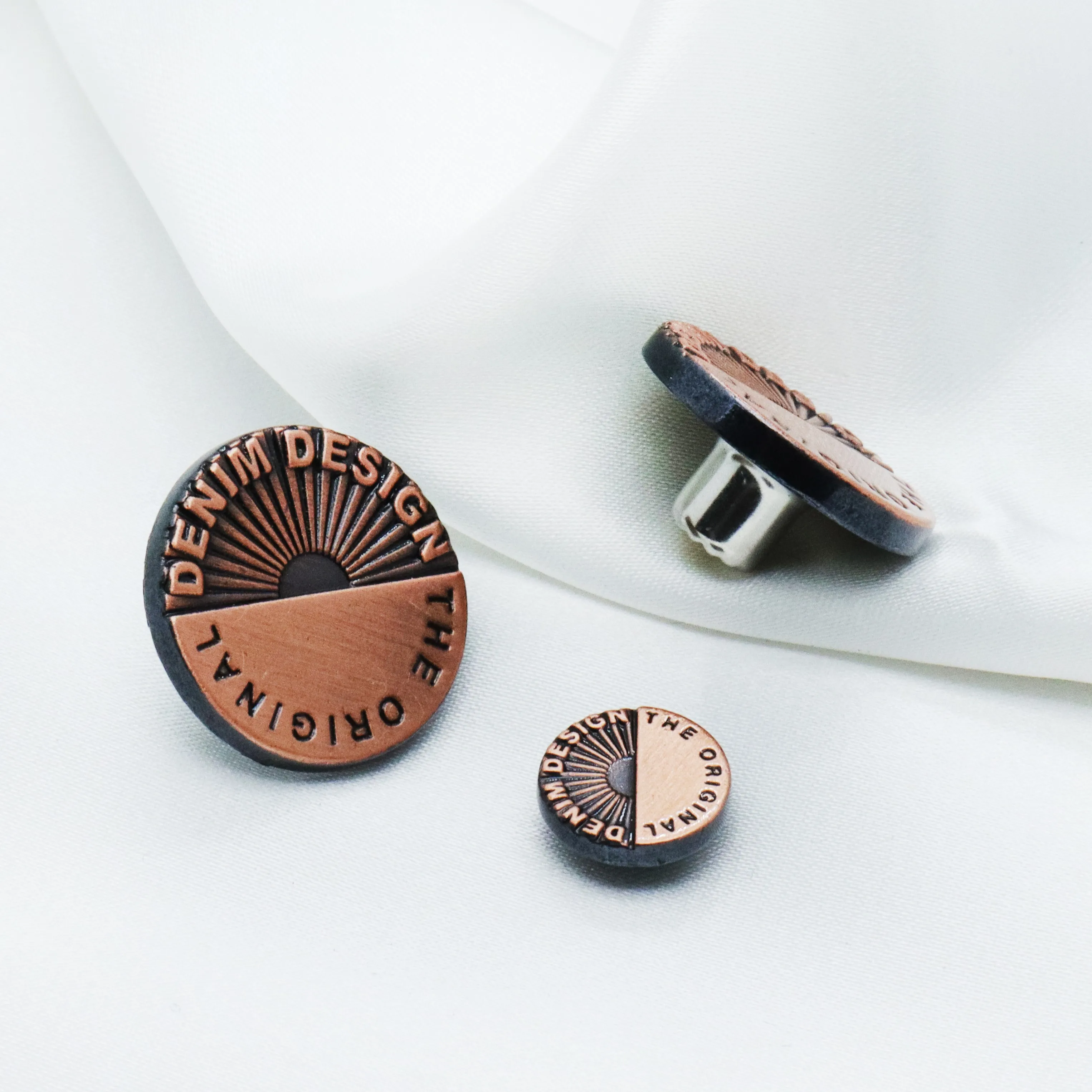 Factory Custom Logo Silver Metal Jeans Buttons and Rivets Engraved Jacket Denim Zinc Alloy Buttons 17mm for Garments Decorated