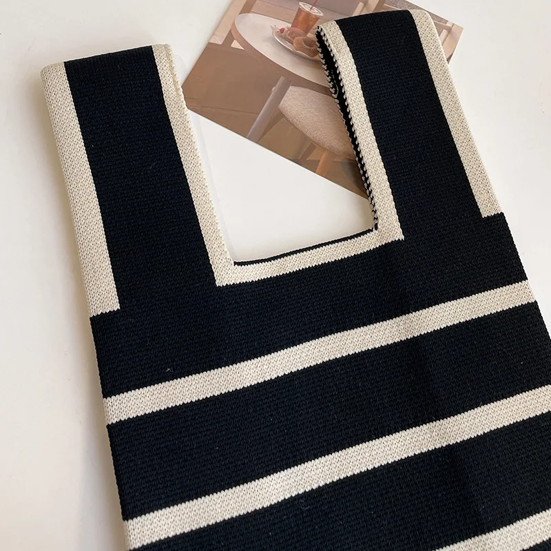 Japan Korea Factory Price Fashion Striped Pattern Shoulder Bag Capacity Tote Knitting Wool Woven Crochet Knitted Bag for Women