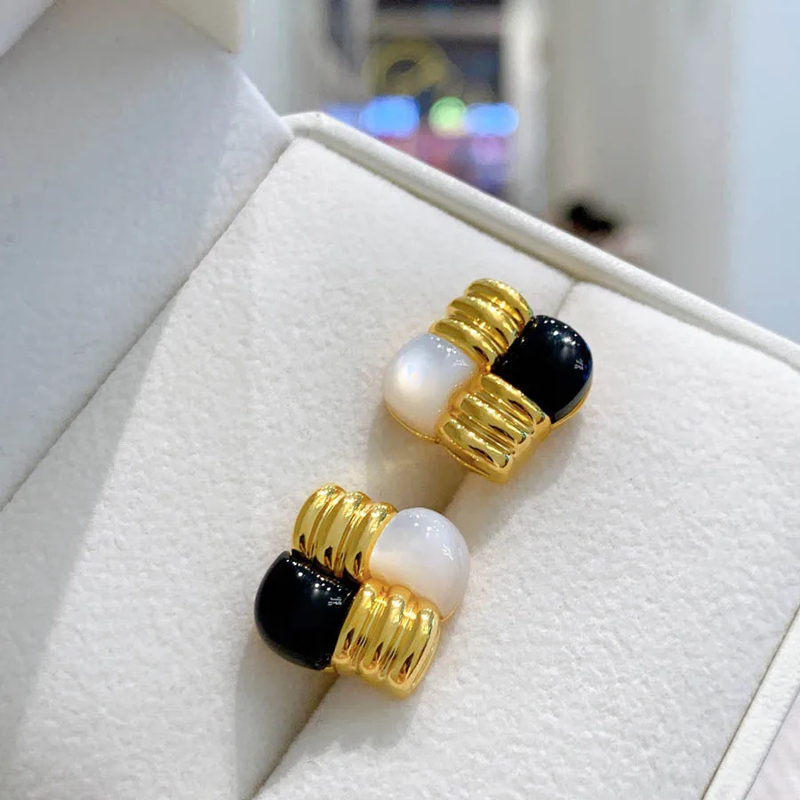 Dropshipping Luxury Fashion AU750 Pure 18K Gold Pawnable Natural Shell Black Onyx Earrings Women Ladies Fine Jewelry Earrings