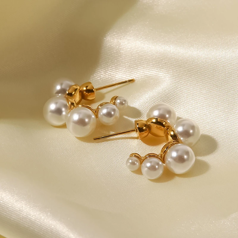 Luxury Ladies 18k Gold Plated Stainless Steel CC Earring Women Korean Designer Pearl Hoop Earrings For Girl Gift