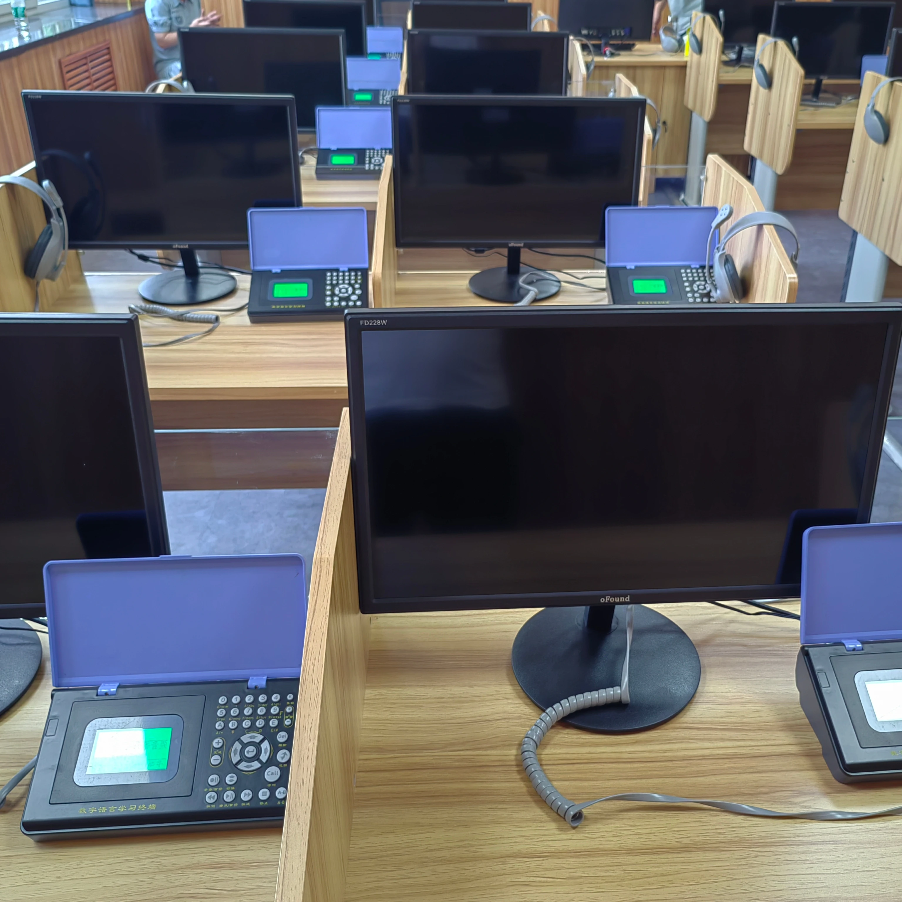 digital laboratory structures for school