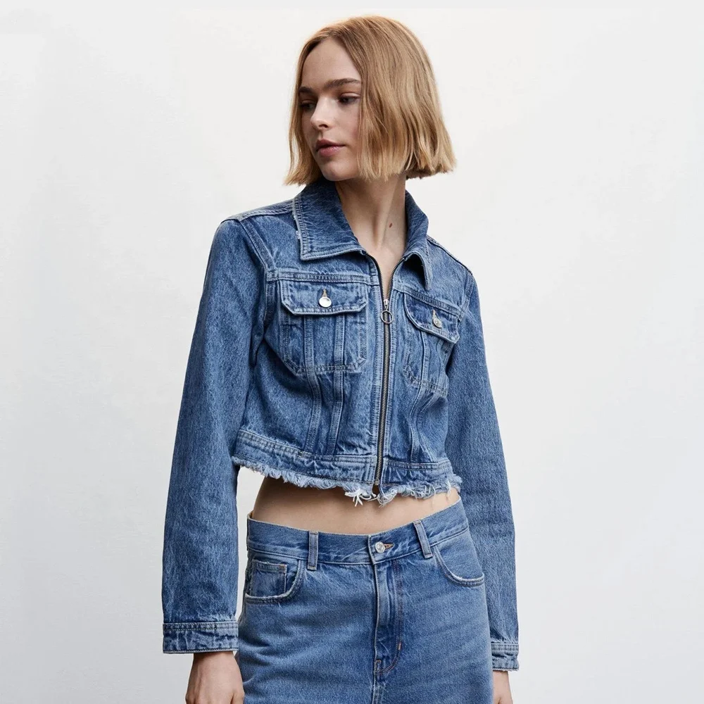 Denim Jacket Female Blue Rivet Graffiti Print Coat Single-Breasted Women Jeans Coat 2022 Fashion New Clothing