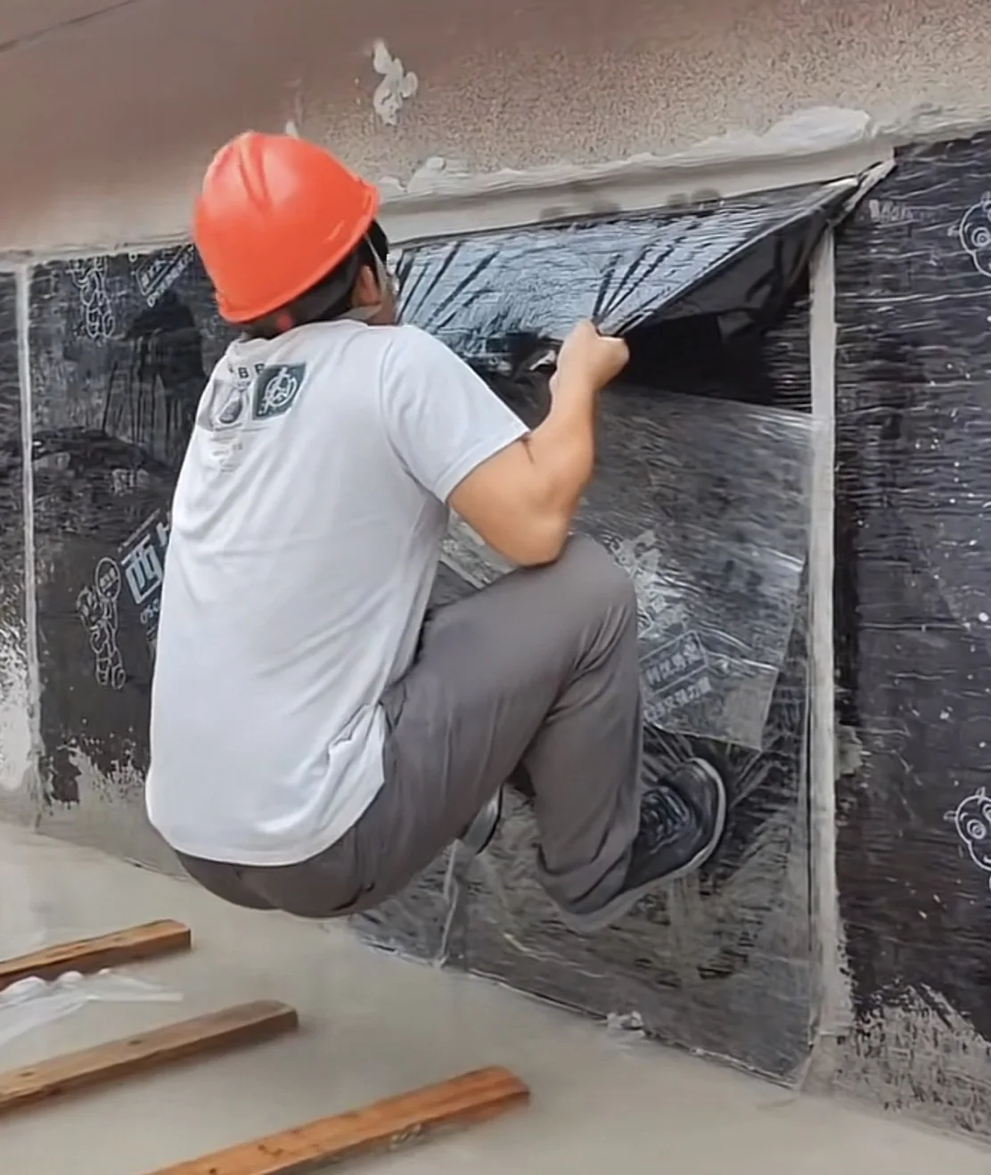 Modern Self-Adhesive Roof Membrane 1.2mm-3mm Waterproof Membrane Basements Featuring Rubber Bitumen Asphalt Sbs Waterproof