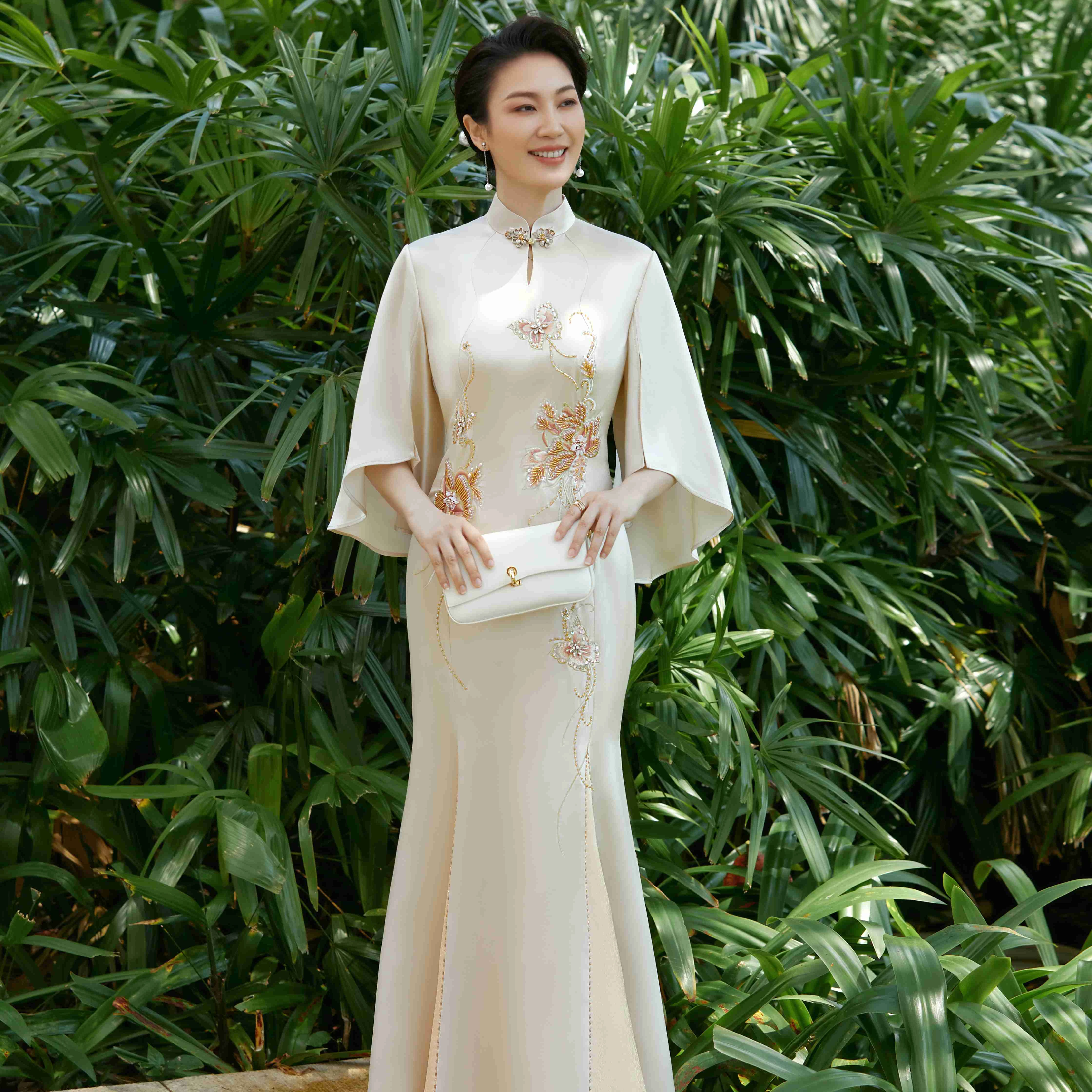 Китайский ципао длинный импортный уксусная кислота конопляный атлас элегантные традиционные вечерние платья с длинными рукавами темперамент