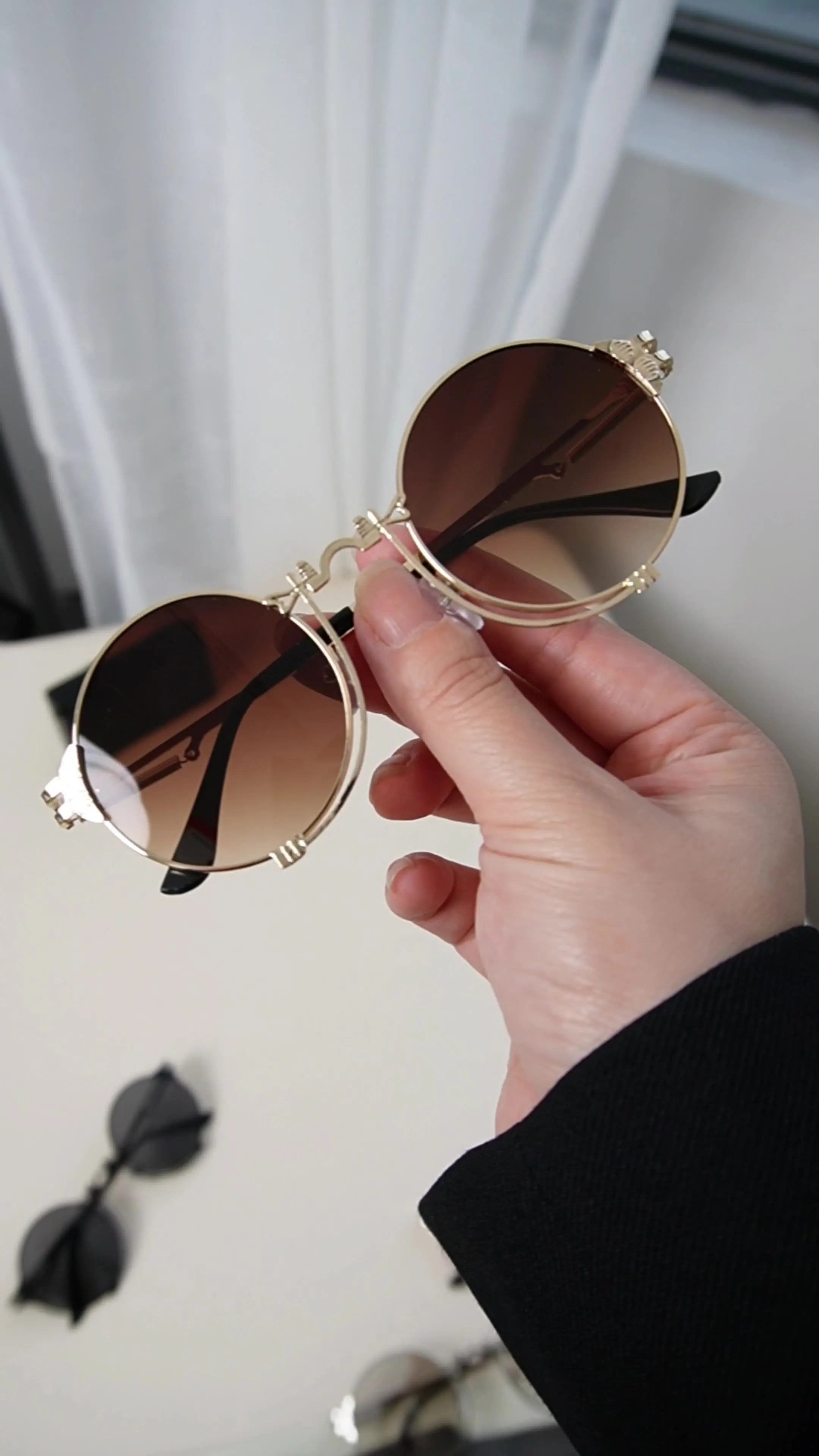 INS Trendy Italian Designer Cheap Sunglasses Round Women Sun Glasses New hollow metal punk sunglasses burst sunglasses