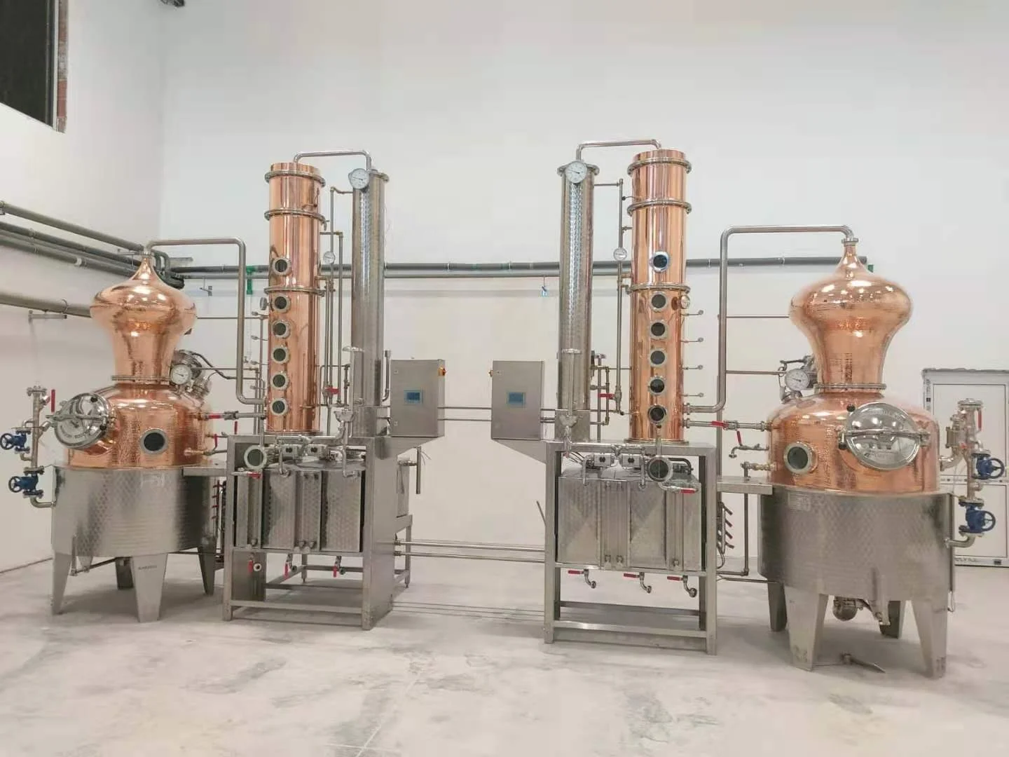 80L Hot Sale Mini Distillatore Erbe Aromatiche Machine Gin Distillation Still Equipment Rose Water Distiller