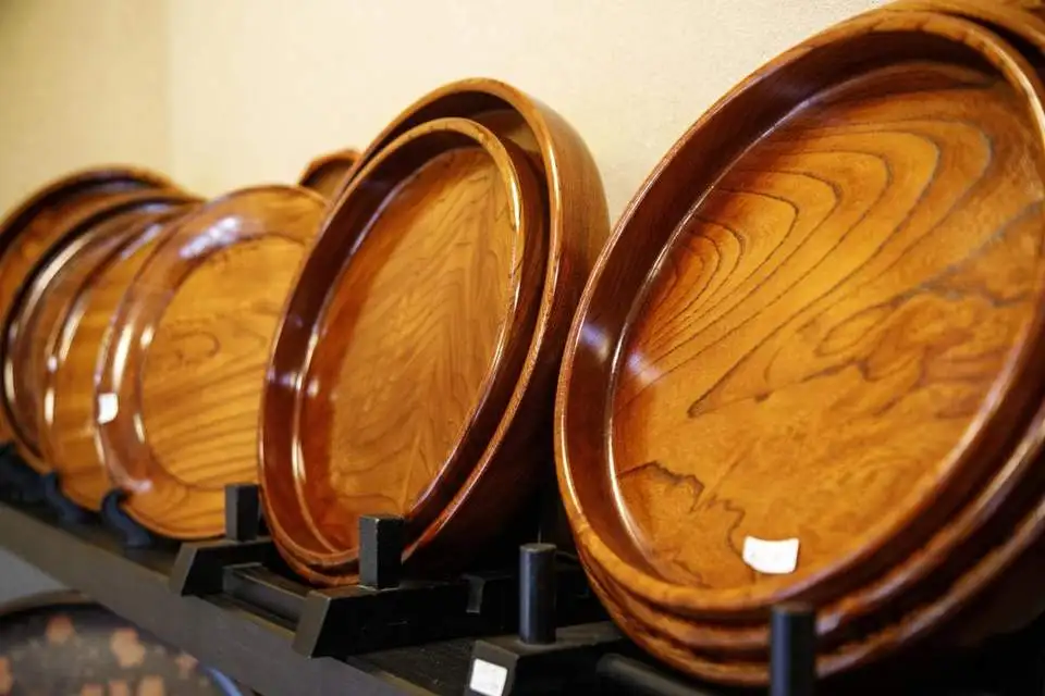 Natural wood grain zelkova wood lacquerware vase handicraft