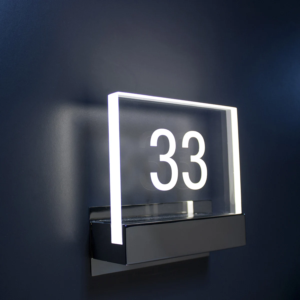 Antique Brass Wireless Hotel Room House Number Designer Apartment Door Plate