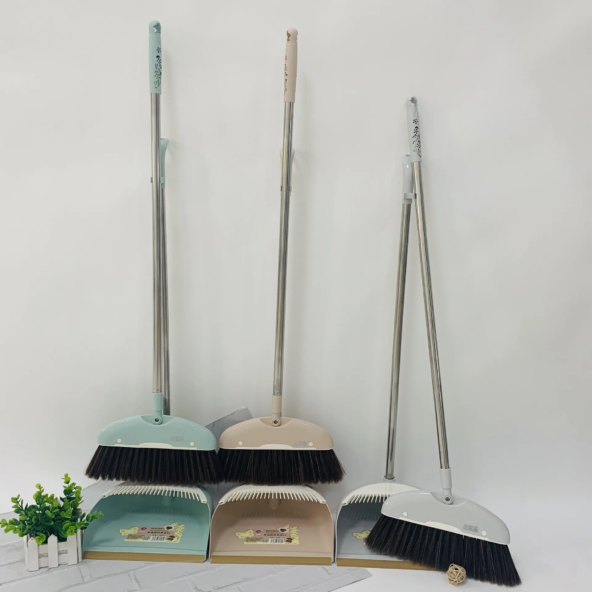 JS-2580  Ajustable household floor cleaning tools plastic soft broom with dust pan free angle