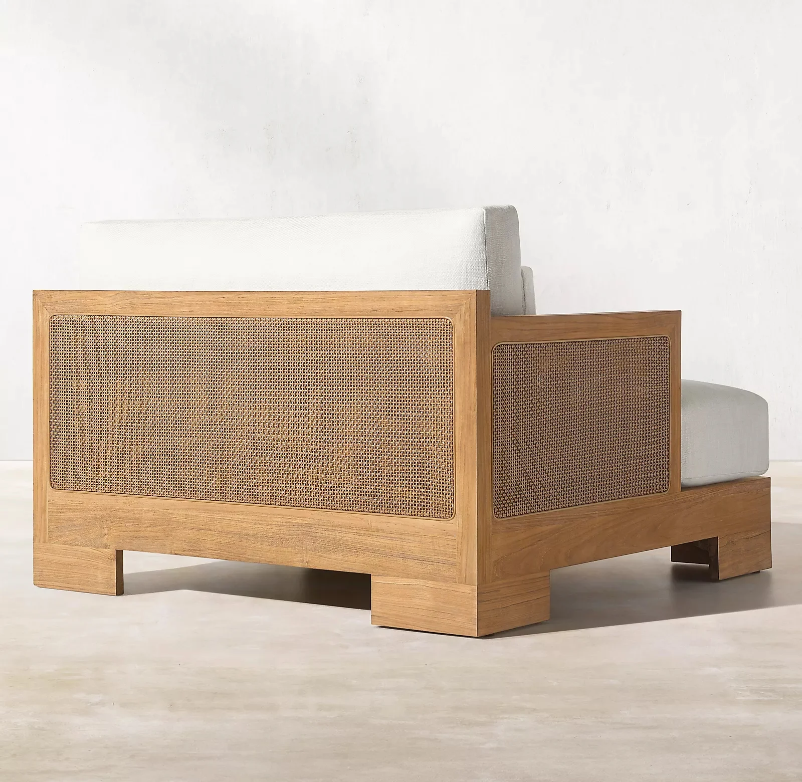 Classic Wide-Plank Outdoor Furniture Geometric Angles Matching Cushions Natural Teak Sofa Set