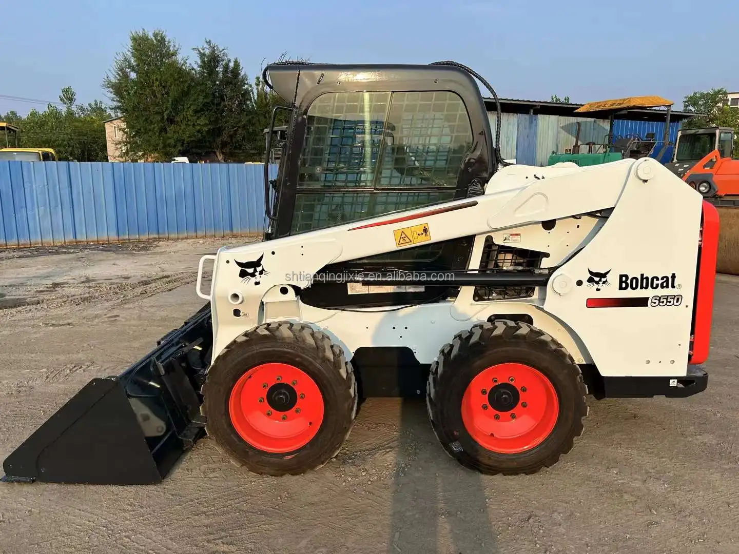 used skid steer loader bobcat S550 S70 S130 S300 S450 S16 S18 Cheap Wholesale loaders slip loaders Bobcat good condition