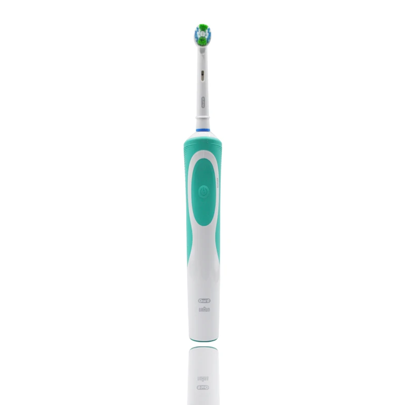Электрическая зубная щетка Oral-b D12 3D отбеливающая с мягкой щетиной