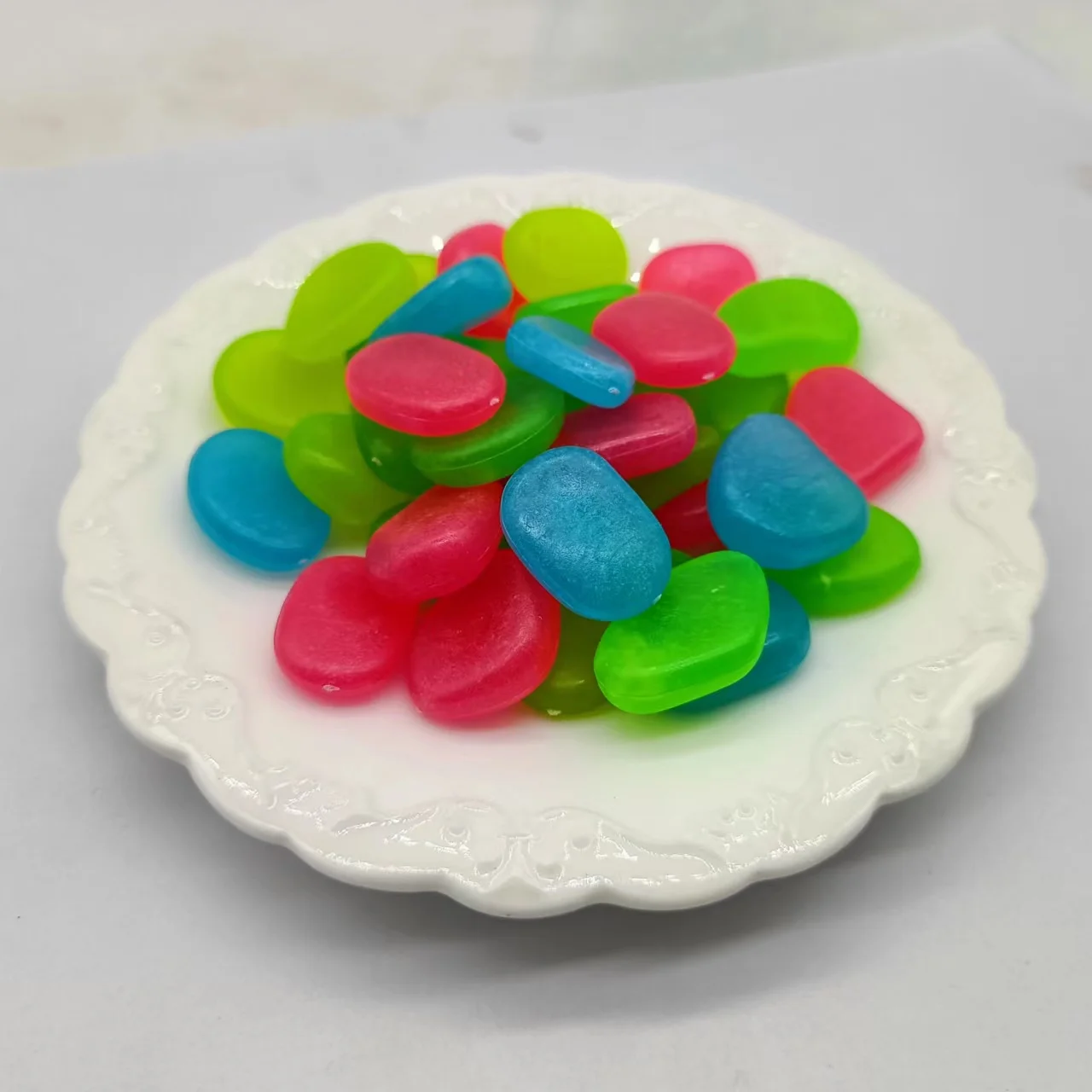 Colorful Resin  plastic Luminous stones for filling the wishing bottle