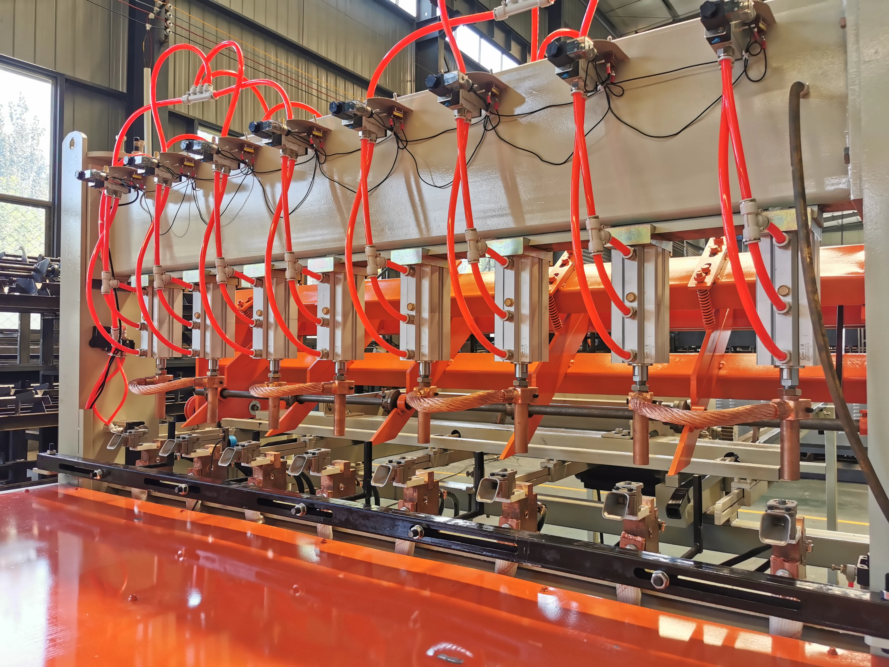 Hot sale automatic 6-12mm wire mesh welding machine