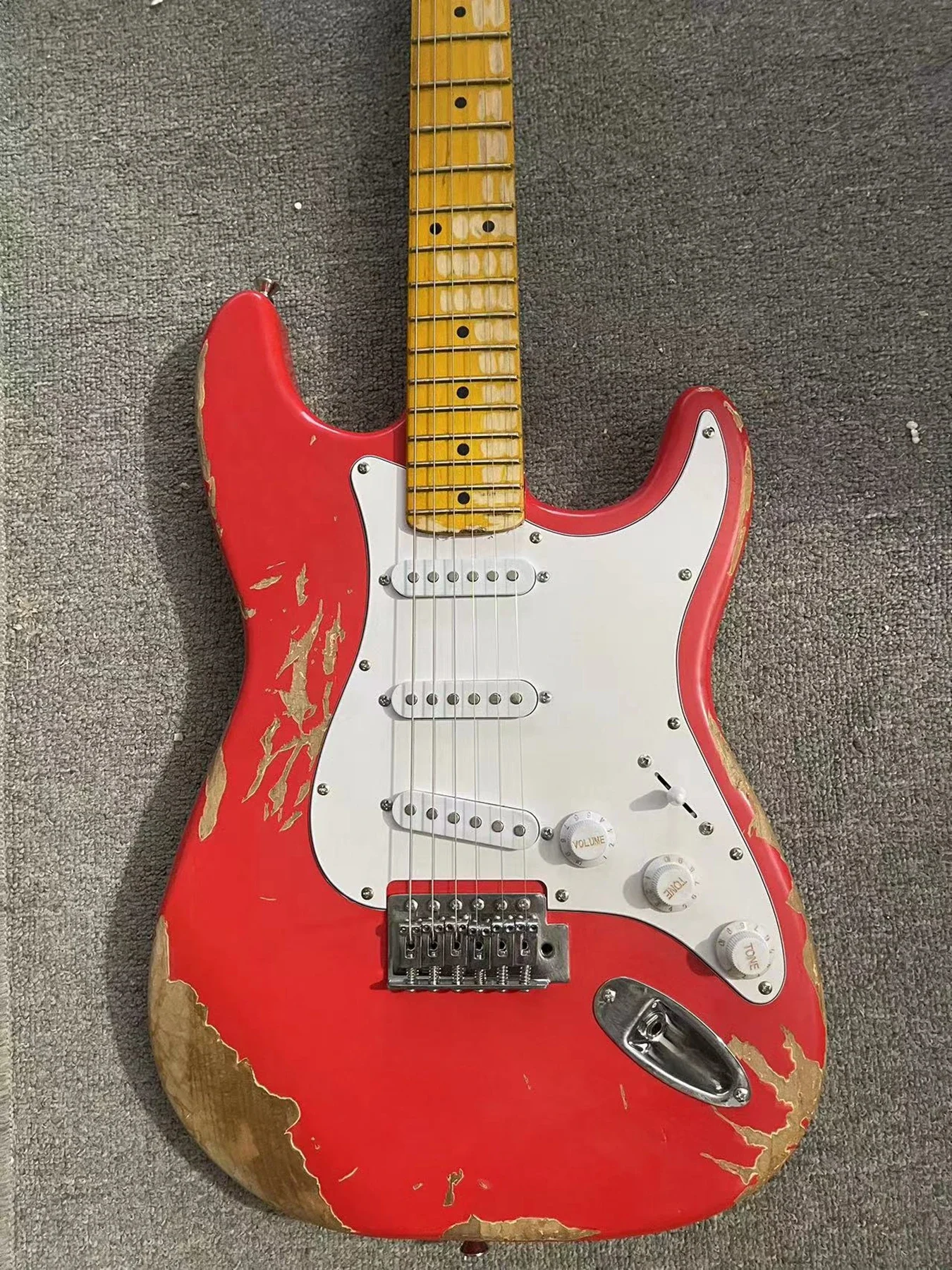 Red vintage guitar, high-quality Electric guitar, physical shooting