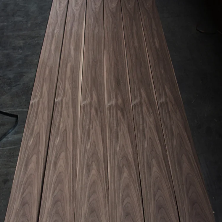 2022 Hot Selling  Crown Cut Face Walnut  Wood Veneer  Plywood Using For Door Face &Home Furniture