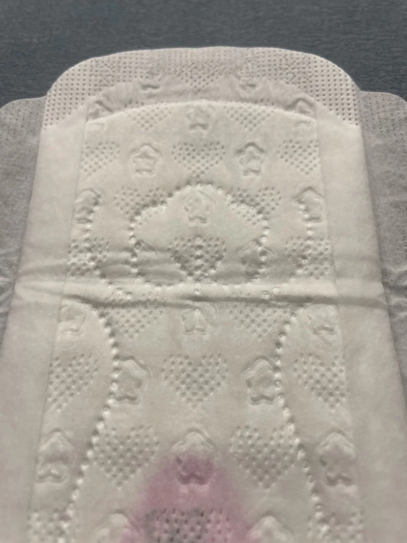 China Quanzhou Supplier Wholesale Custom Comfortable Extra Long Sanitary Napkins High Absorption Ladies Menstrual Period Pad