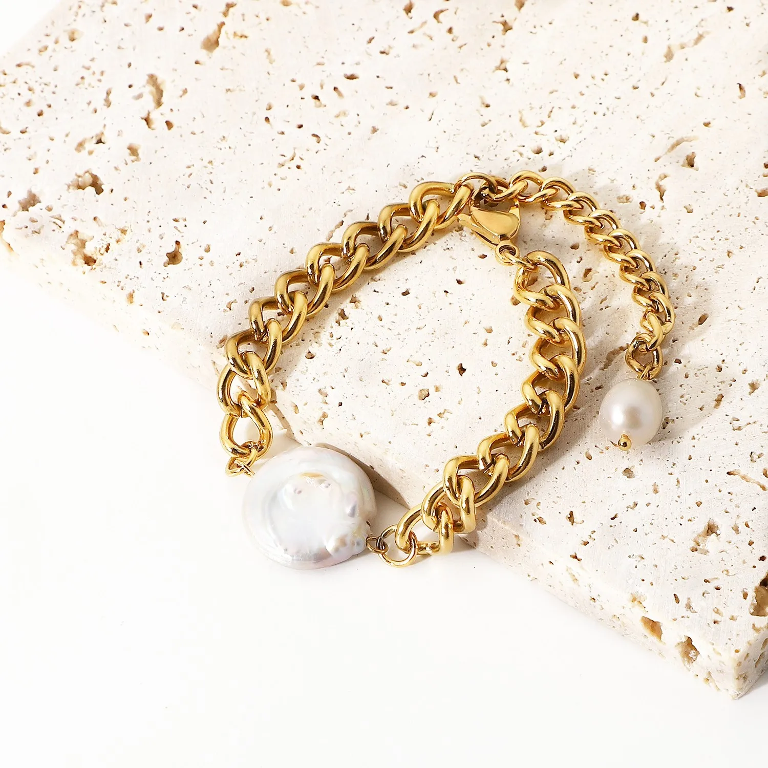 Factory Direct Sale 18K Gold Plated Stainless Steel Miami Cuban Chain Baroque Freshwater Pearl Bracelets