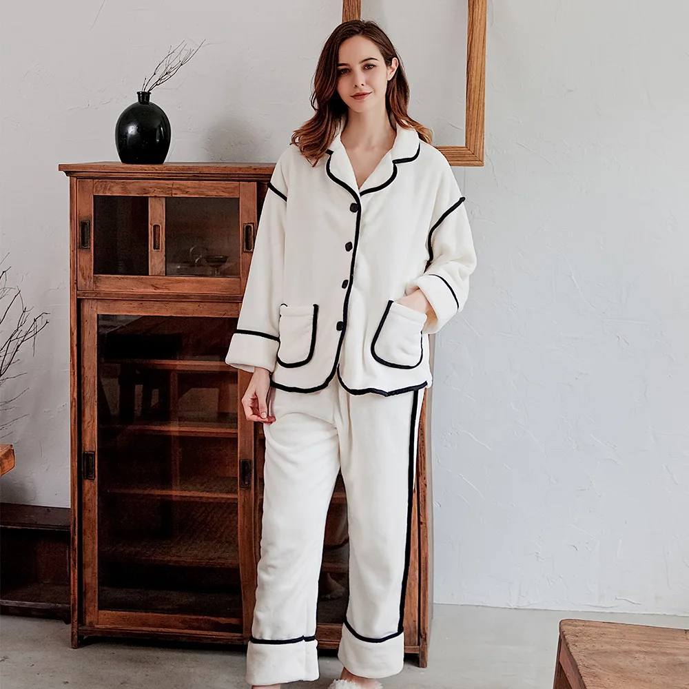 Wholesale Long Sleeve Winter Flannel Pajama Set Women