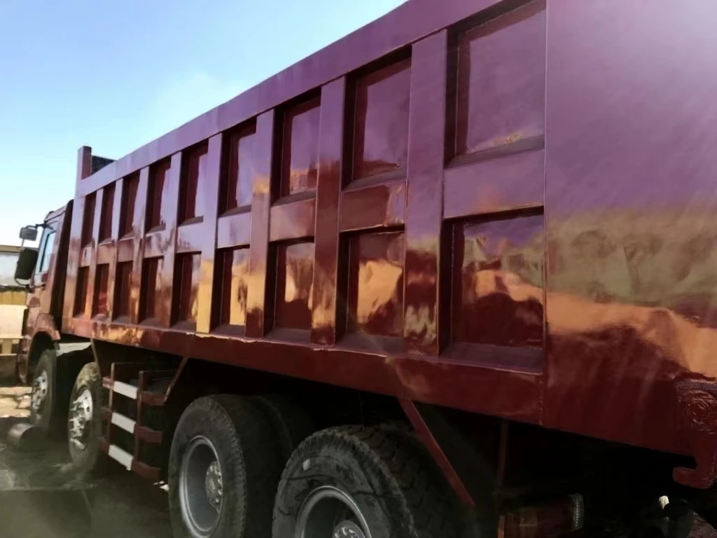 Super cheap Used Chinese brand HOWO Dump Truck Used Famous Brand 6*4 Truck in good condition in stock