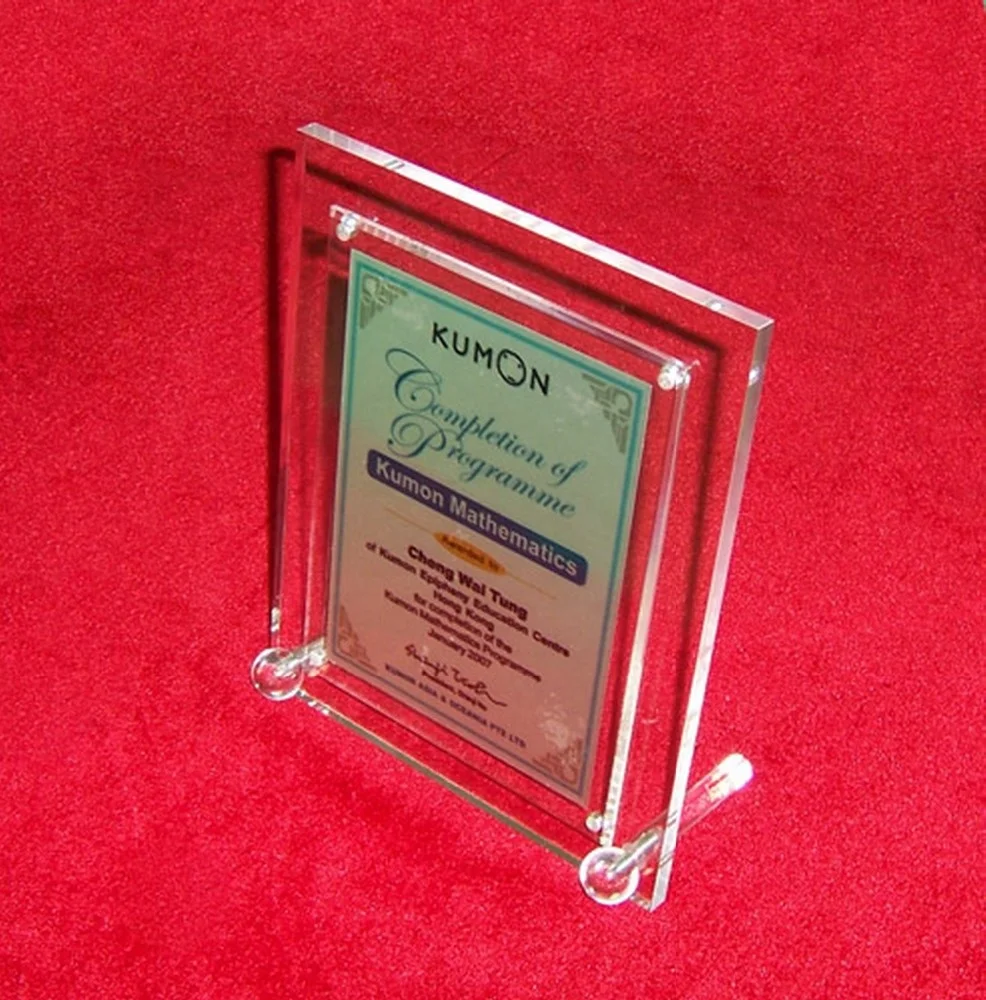 Оптовая продажа, прозрачная акриловая фоторамка с винтами, Настенная акриловая фоторамка