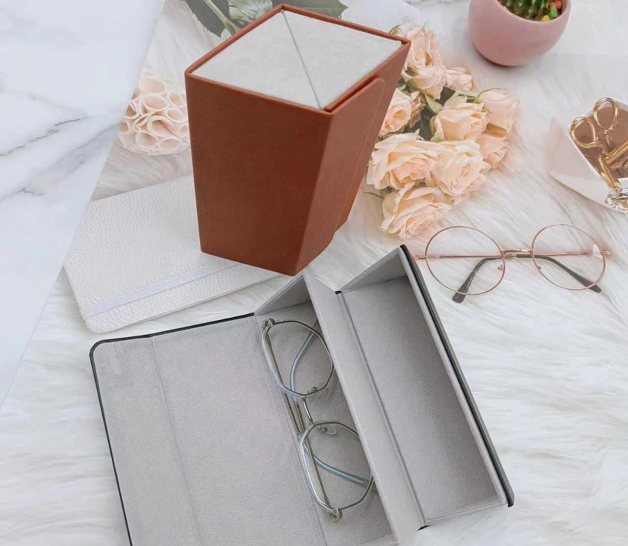 Two-in-one new glasses box multi-functional glasses case pu leather high-grade sunglasses storage box
