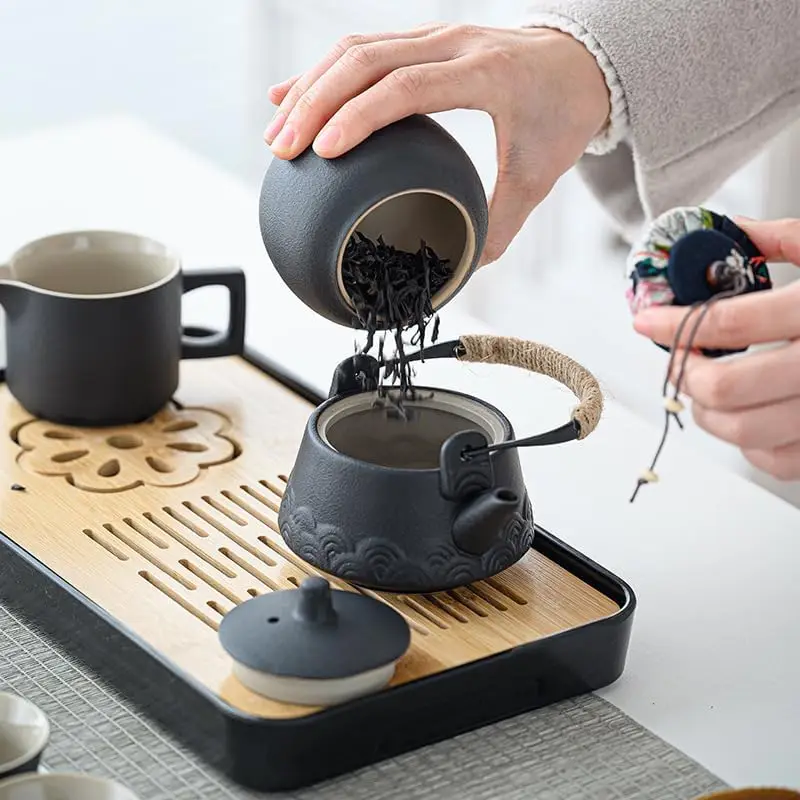 Offer Customized Portable Ceramic Gongfu Tea sets Tea Gift set With Portable Travel Bag For Home Outdoor and Office