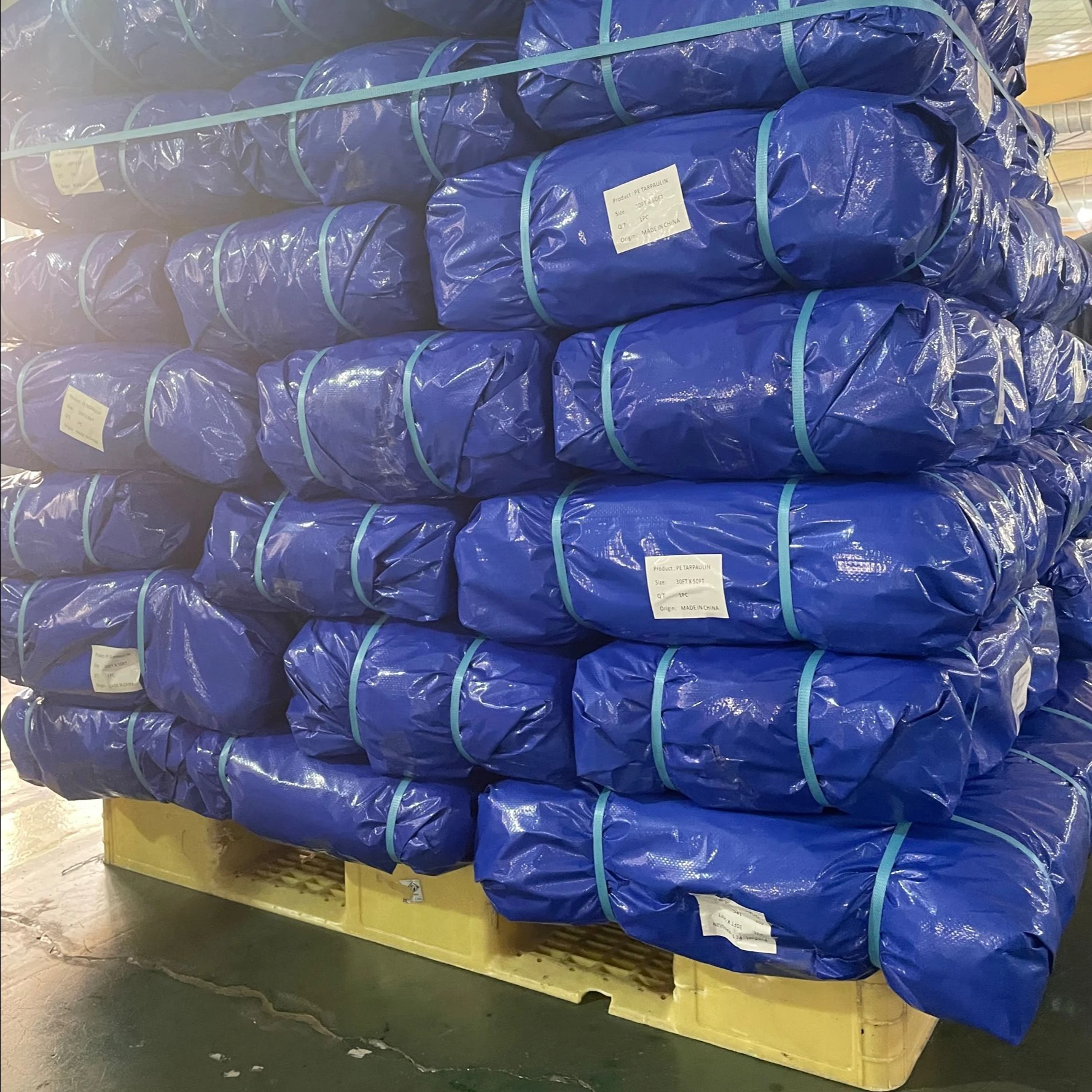 China Factory High Quality Plastic Canvas Strong Waterproof PE Tarpaulin HDPE Coated Tuck Roofing Tarp Cover