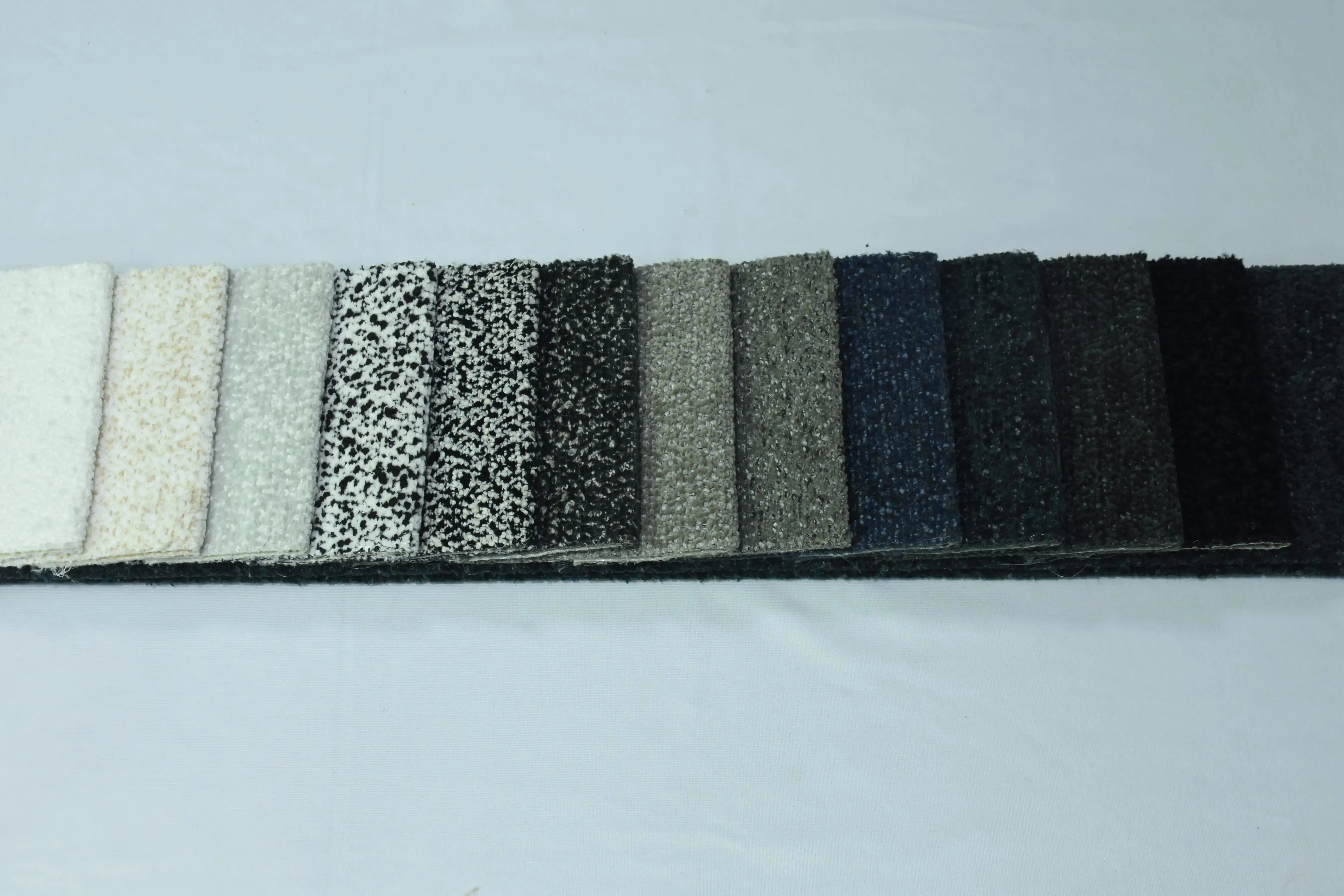 Upholstery Fabric Suppliers New Arrival Soft Cozy Eco-friendly Durable Chenille Furniture Upholstery Fabric