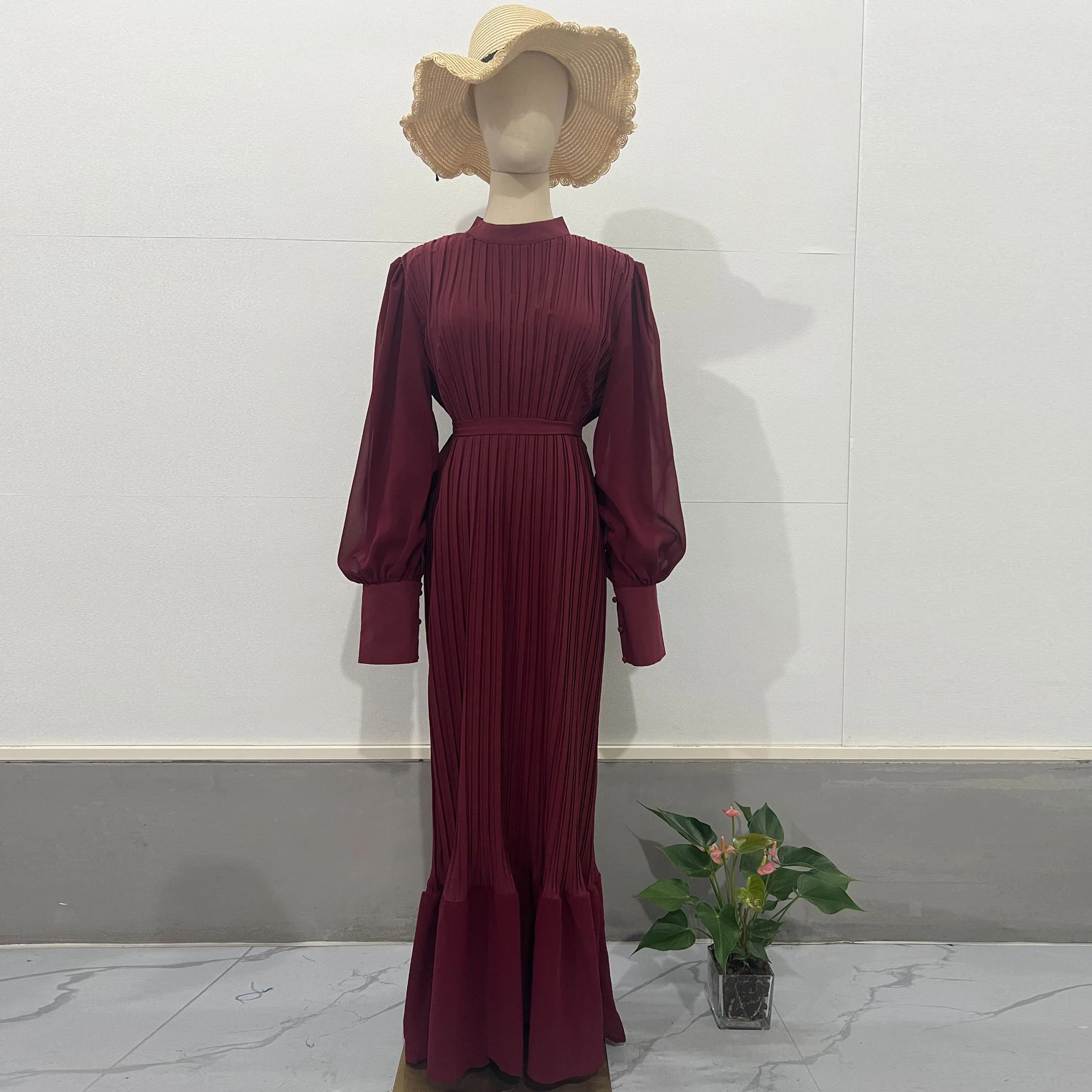 Wholesale Ramadan EID Dubai Modest Muslim Fashion Elegant Pleated Dress Balloon Sleeves Dress Abaya for Muslim Women Hijab Dress