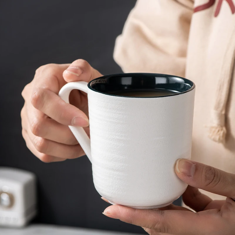 Elegant Unique Japanese-Simple Style Round Solid Color Stoneware Coffee Cups With Handle  Ceramic Mugs Wholesale