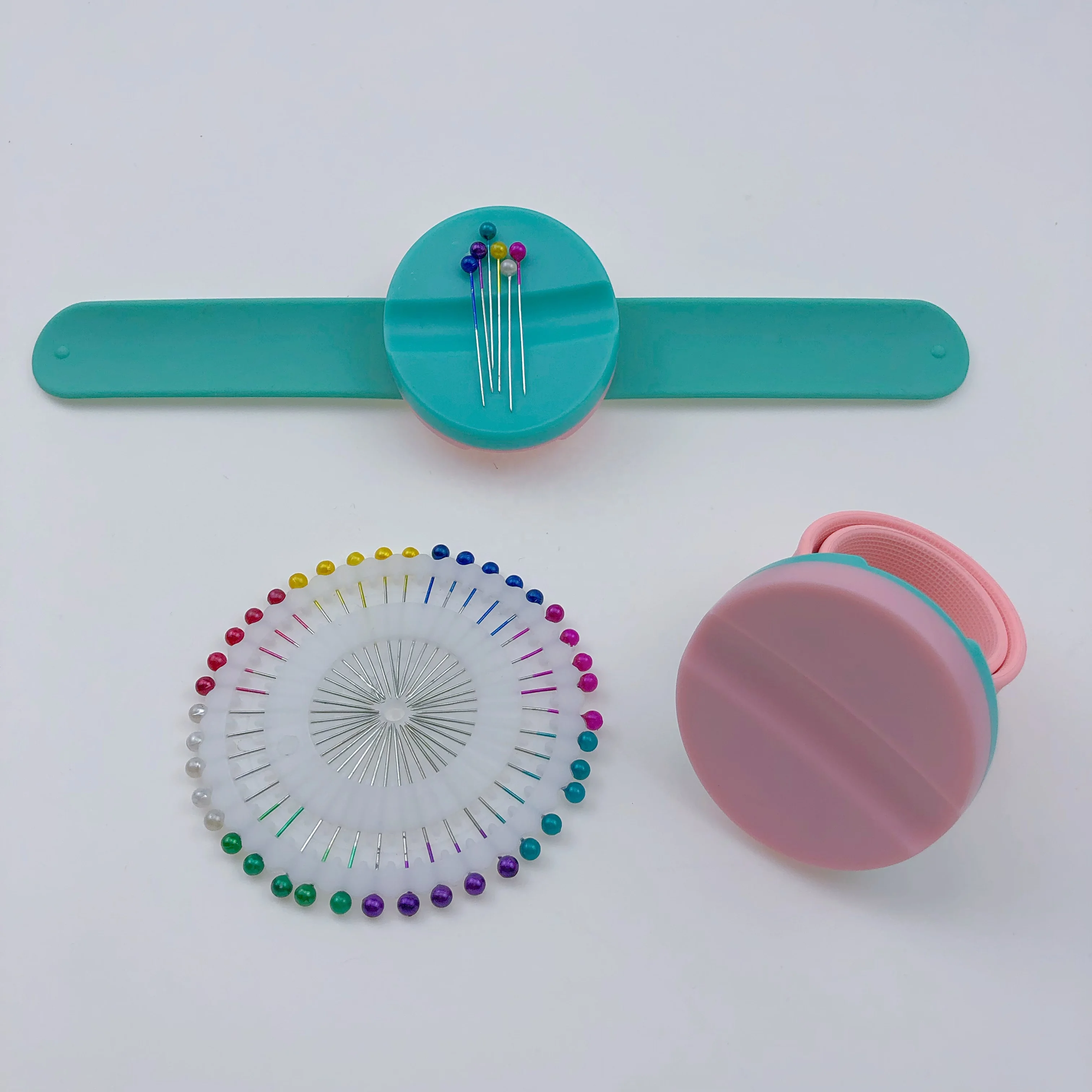 Magnetic Suction Disc with 40 Pieces Sewing Pins Wrist Sewing Pincushion for Hand Sewing Supplies