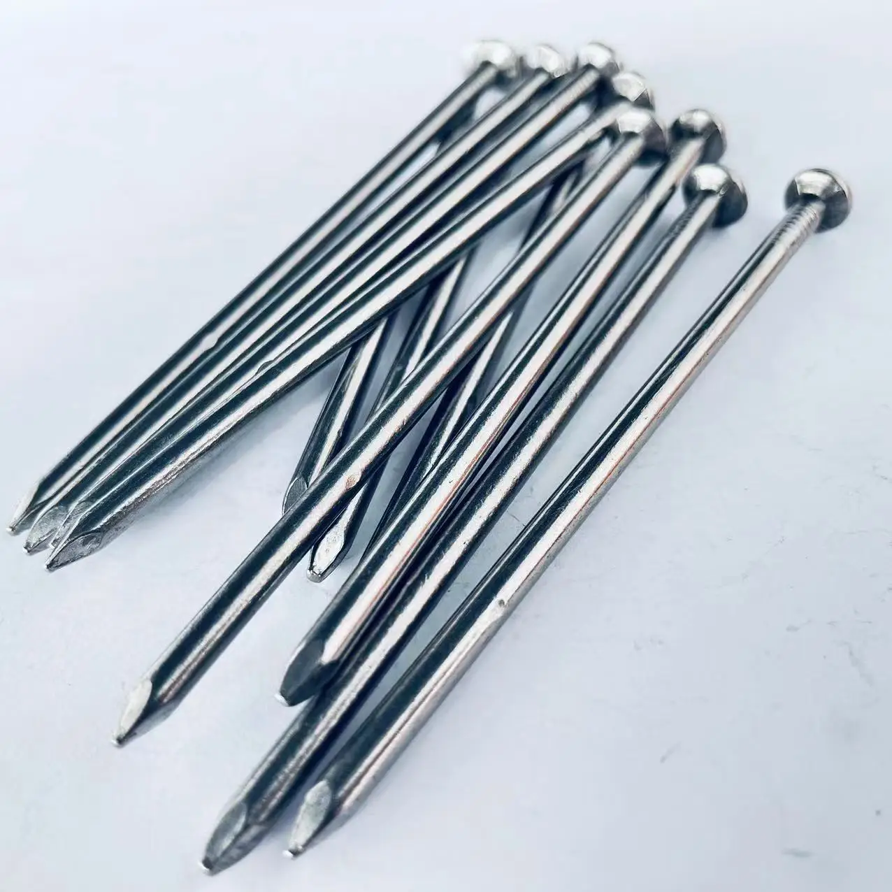 China Manufacturer Wholesale 5 inch Common Iron Nail Round wood Wire Nails For Building Construction