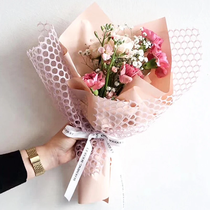 Unique Solid Colors Round Hollowed Out Korean Floral Flower Gift Packaging Decorations Wholesale Hard Yarn Wrapping Paper Roll