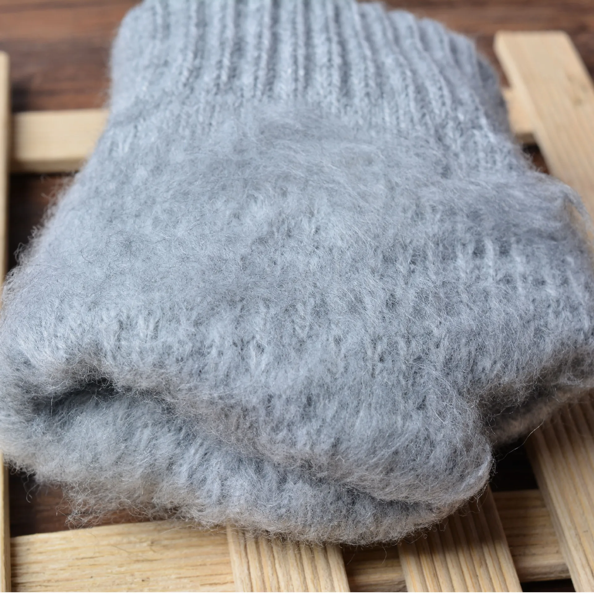 new brushed knitted pure wool warm winter mitten fashion lady men women jacquard touch screen mitten