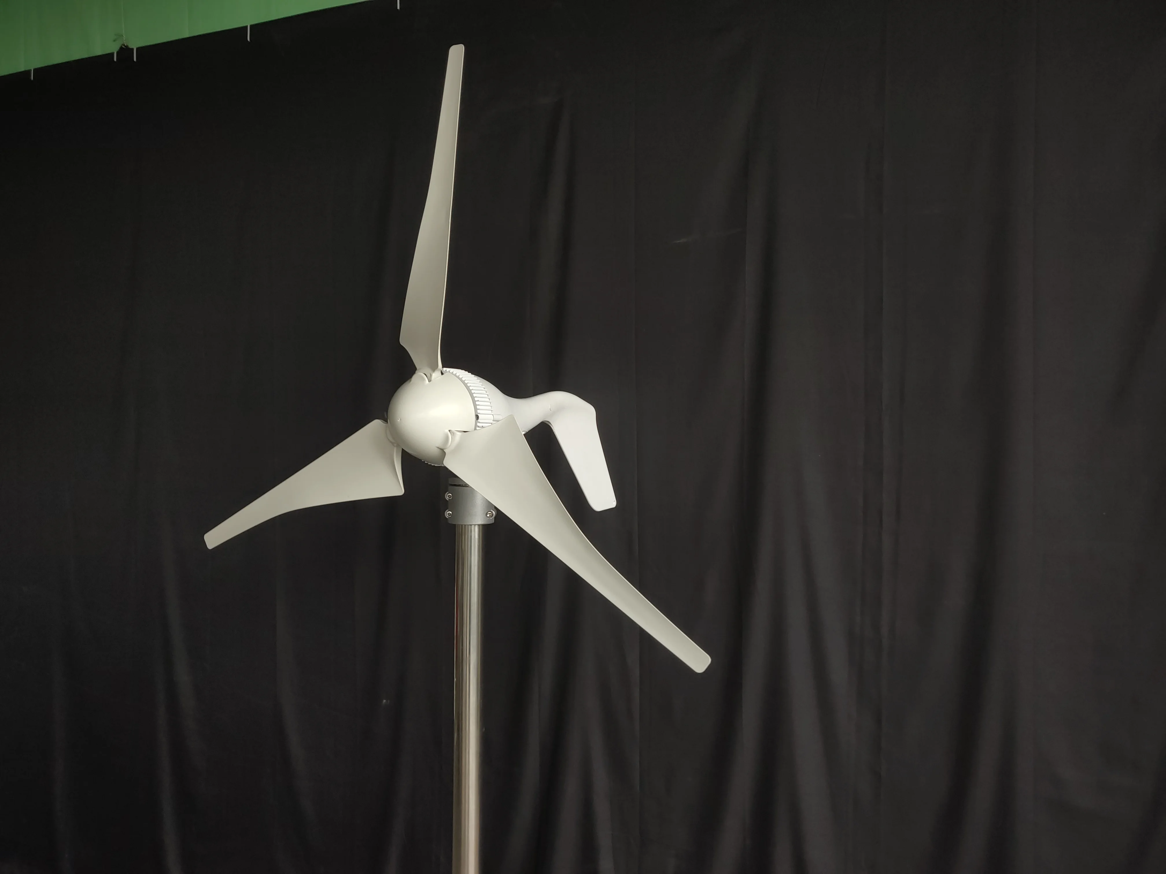 Small Volume 1500W Air Wind Generator Wind Generator Turbin Wind Generator 12V