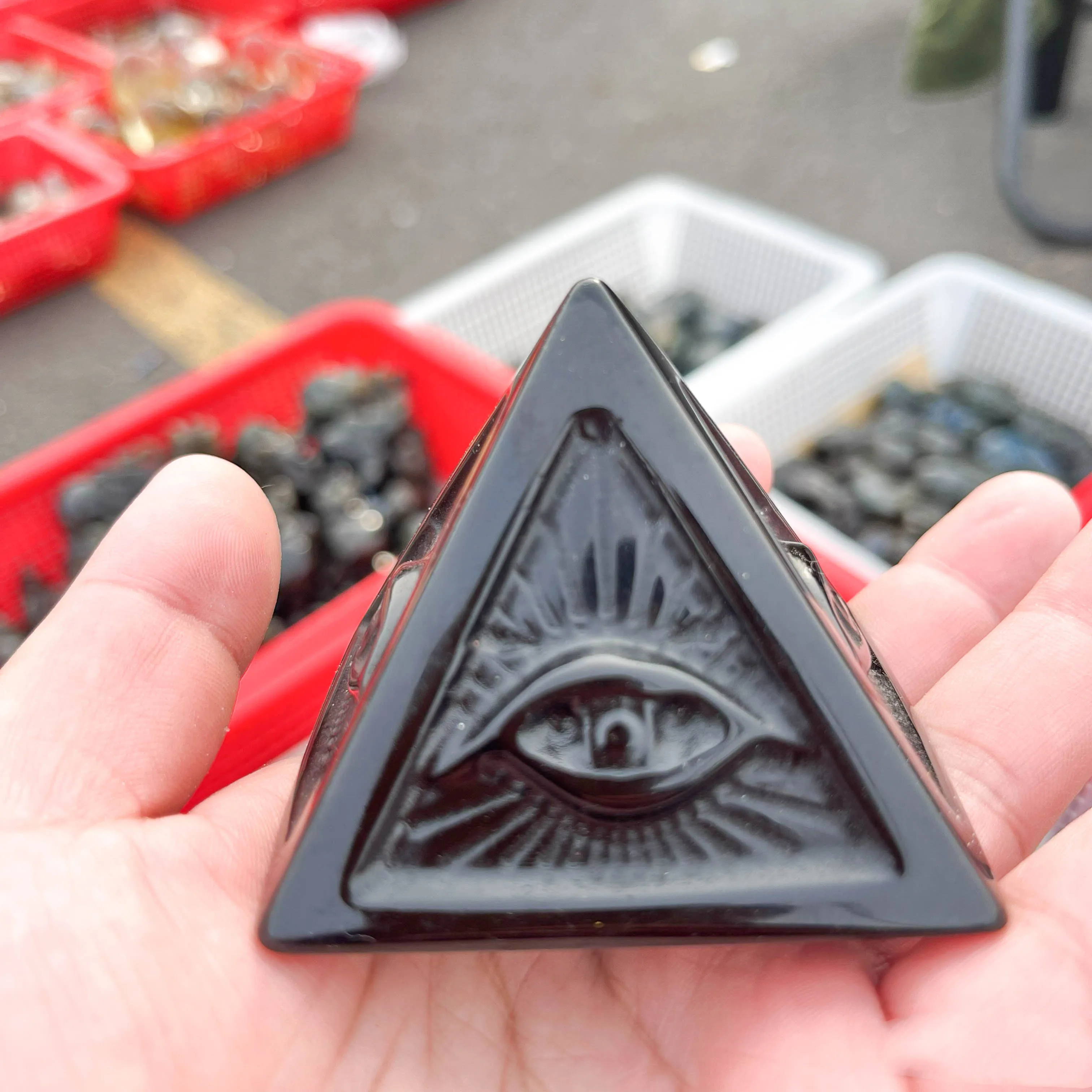 Crystal Pyramid Horus Eye Natural Hand Carved Black Obsidian Stone Crystal Pyramid With Evil Eyes Gifts