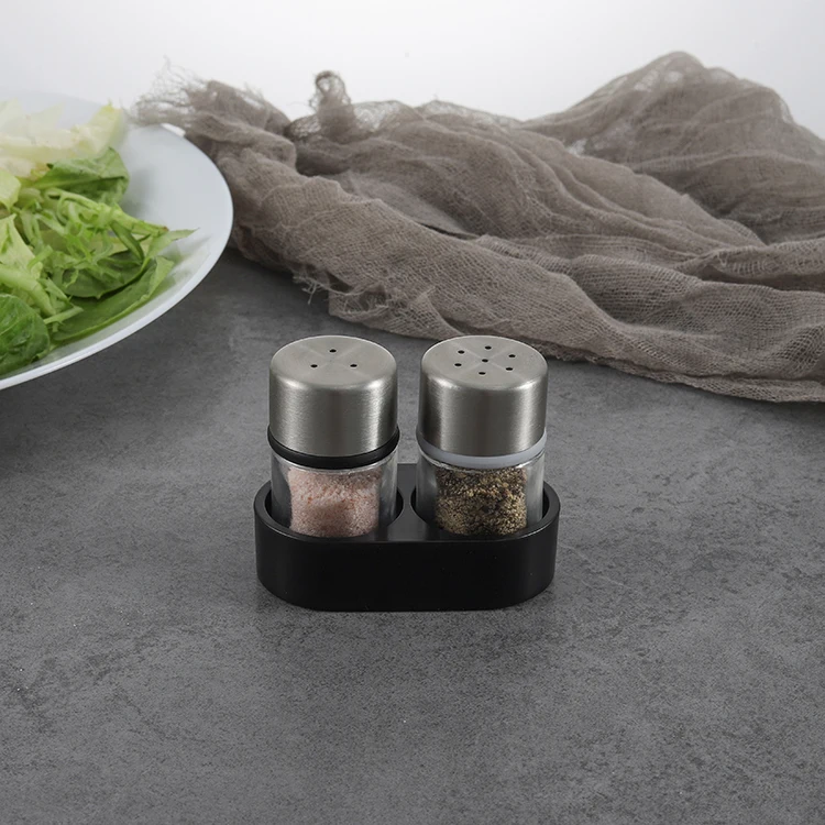 Travel and Camping Accessories 25mlx2 Portable and Mini Salt and Pepper Spice Glass Powder Shaker Set with Plastic Base