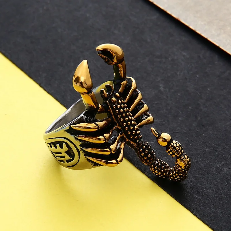 New stainless steel domineering gothic animal scorpion finger ring men