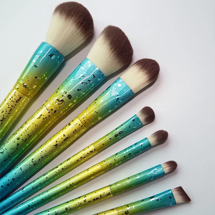 
Fashion Durable Gradient Color Makeup Brush 7 pcs Luxury Colorful Makeup Brushes High Quality Vegan Beauty Tool 