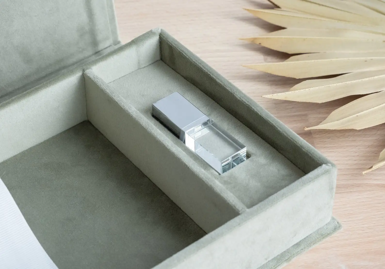 OEM Velvet Photographer Wedding Prints Packaging 4*6 5x7  6*8 Linen Foto Paper Photo Velvet Linen Box For Glass USB Flash Drive